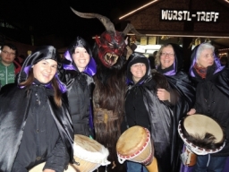 Adventmarkt Linz Volksgarten