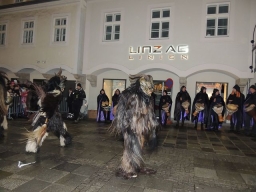 Adventmarkt Linz Hauptplatz