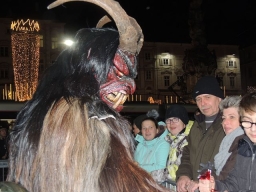 Adventmarkt Linz Hauptplatz