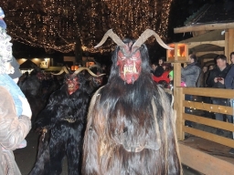 Adventmarkt Linz Volksgarten