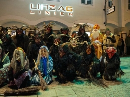 Adventmarkt Linz Hauptplatz