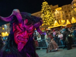Adventmarkt Linz Hauptplatz