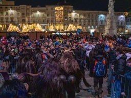Adventmarkt Linz Hauptplatz