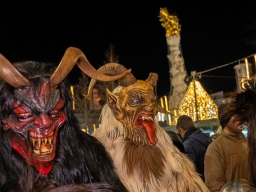 Adventmarkt Linz Hauptplatz