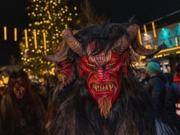 Adventmarkt Linz Hauptplatz