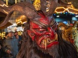 Adventmarkt Linz Hauptplatz