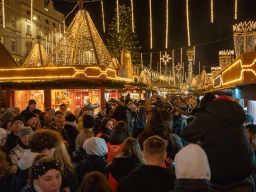 Adventmarkt Linz Hauptplatz