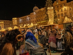 Adventmarkt Linz Hauptplatz