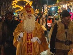 Adventmarkt Linz Volksgarten