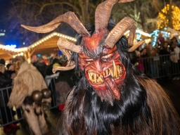 Adventmarkt Linz Volksgarten